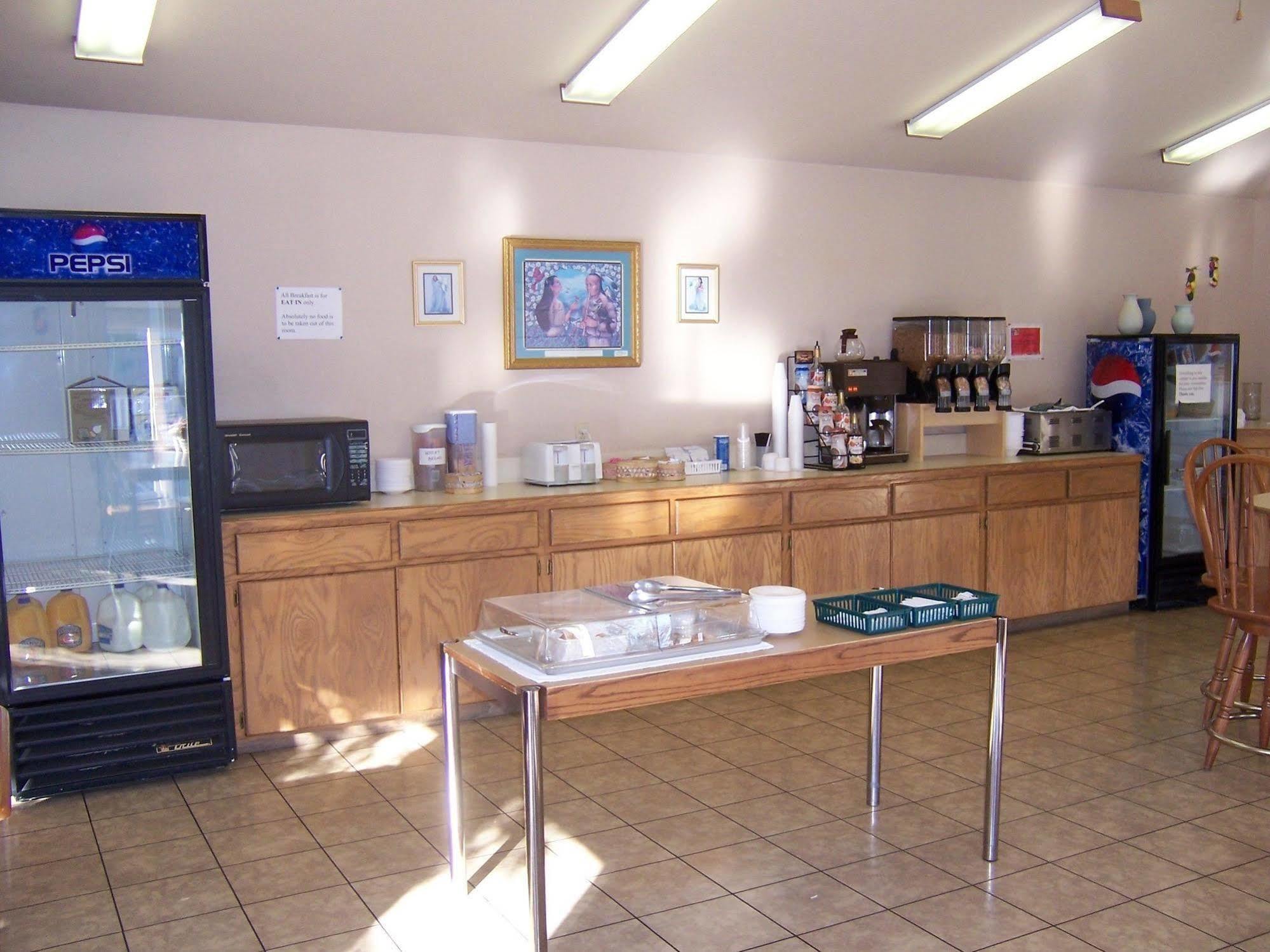 Oak Hill Inn And Suites Tahlequah Interior photo